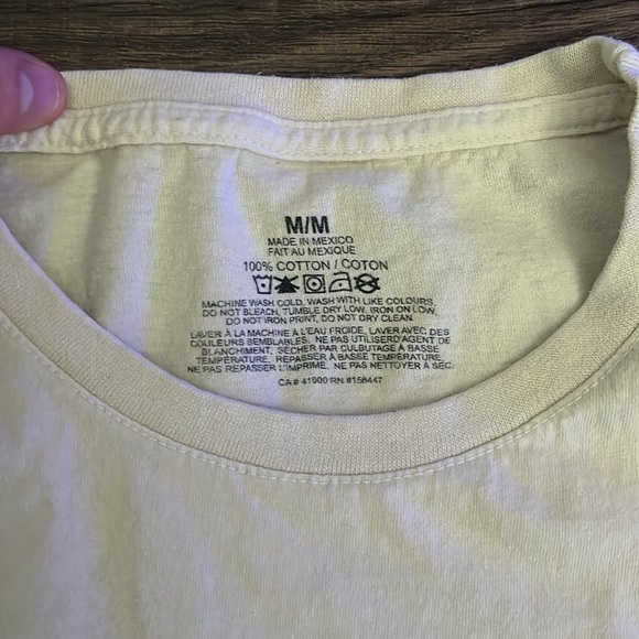 M TJ Maxx graphic tee - Picture 2 of 4